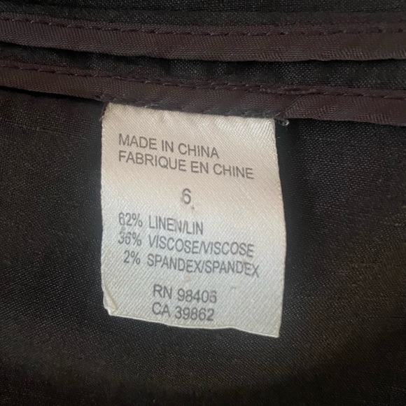 Theory- Linen 3 Button Blazer, Size 6 - Picture 6 of 6